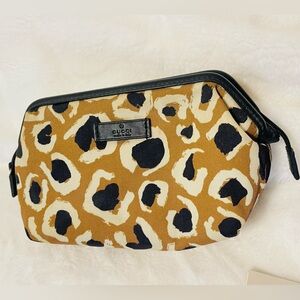Gucci Authentic makeup pouch